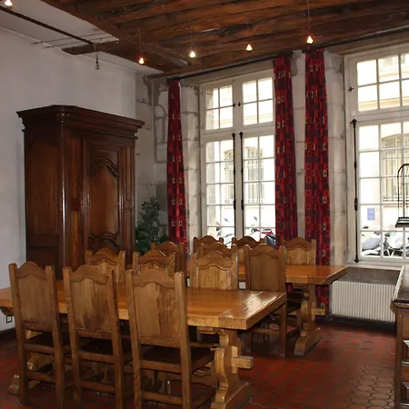 Mije Marais Vandrarhem Paris