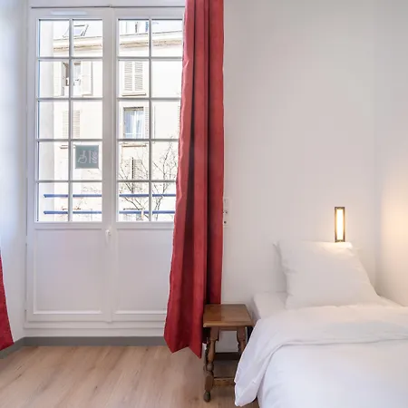Mije Marais Hostel *
