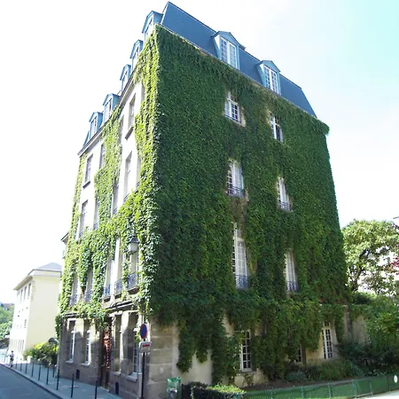 Хостел Mije Marais *