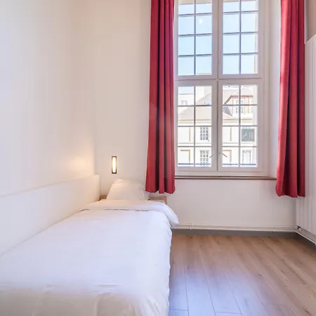 Хостел Mije Marais *