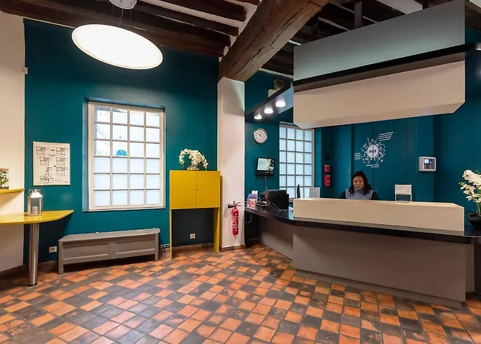 Mije Marais Hostel *