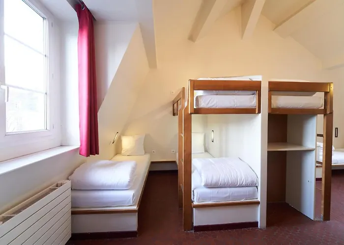 Mije Marais Hostel *